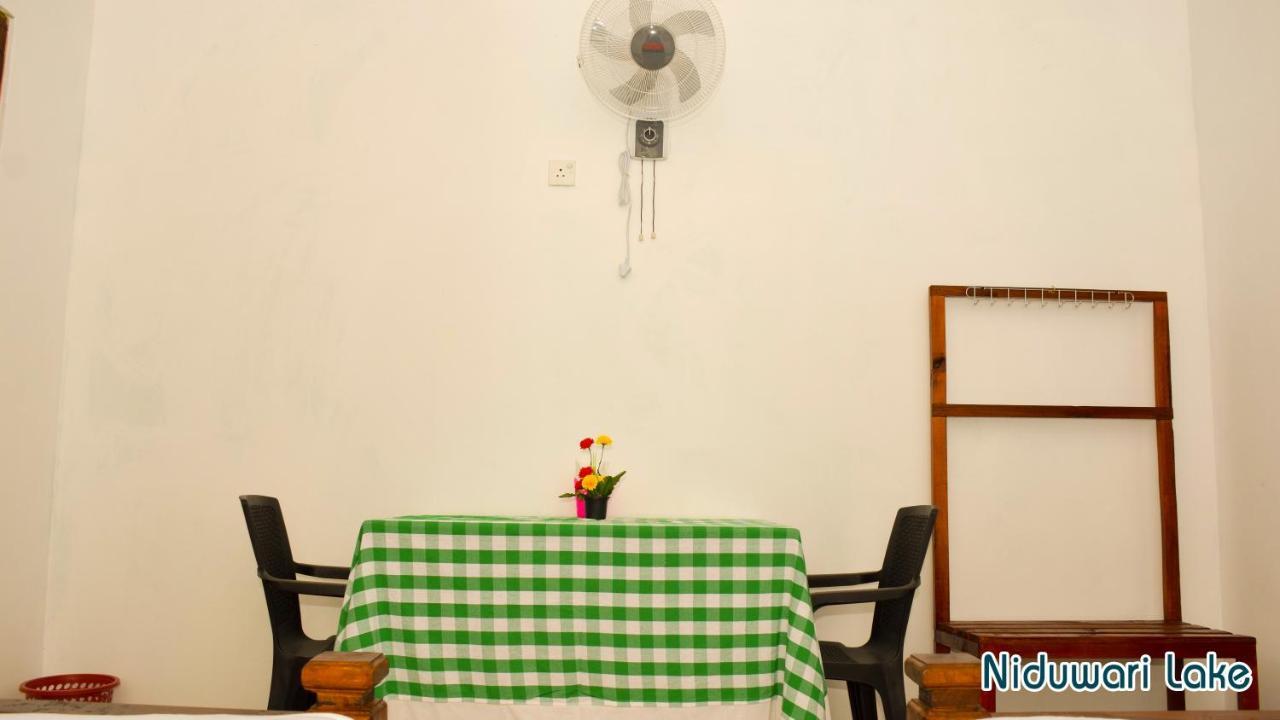 Niduwari Lake Homestay Dambulla Kültér fotó