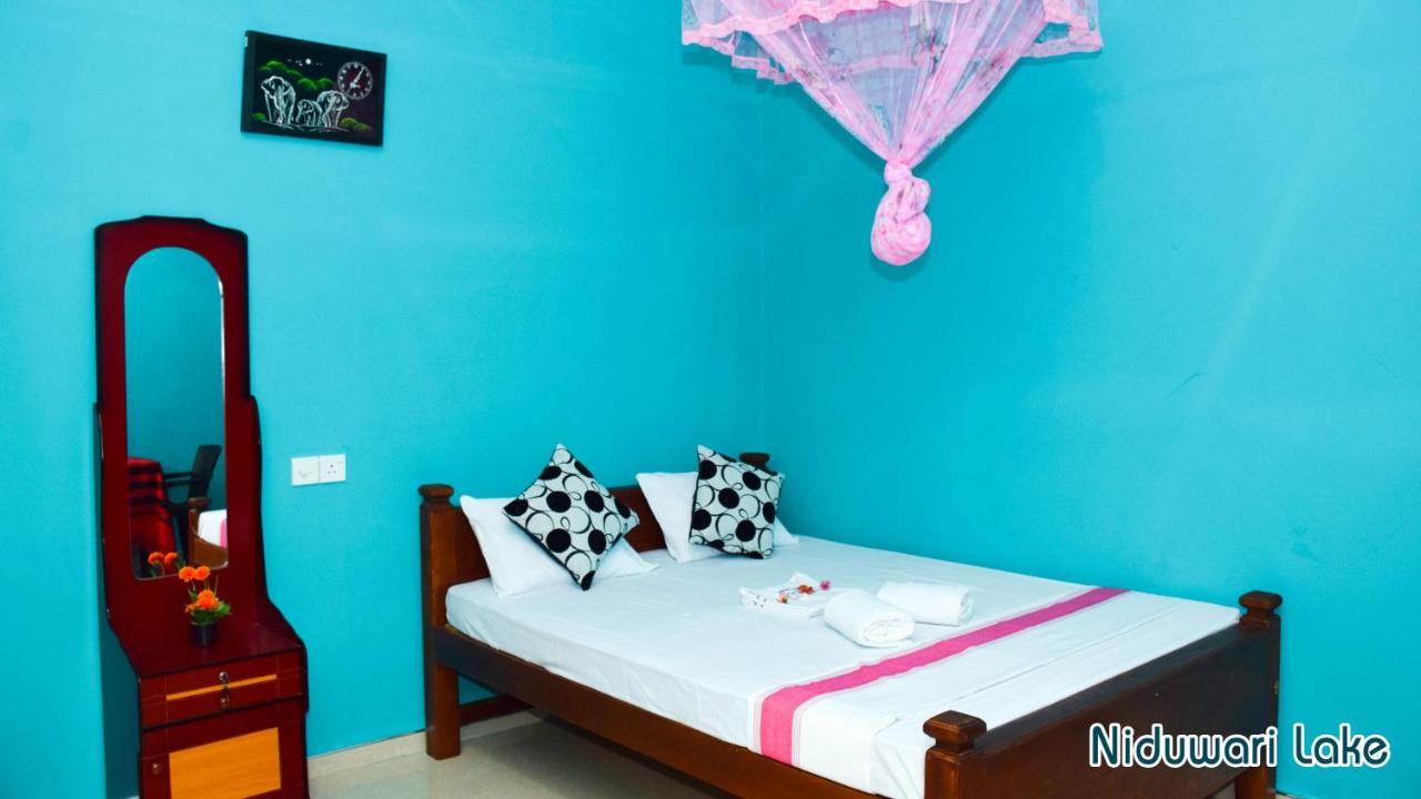 Niduwari Lake Homestay Dambulla Kültér fotó